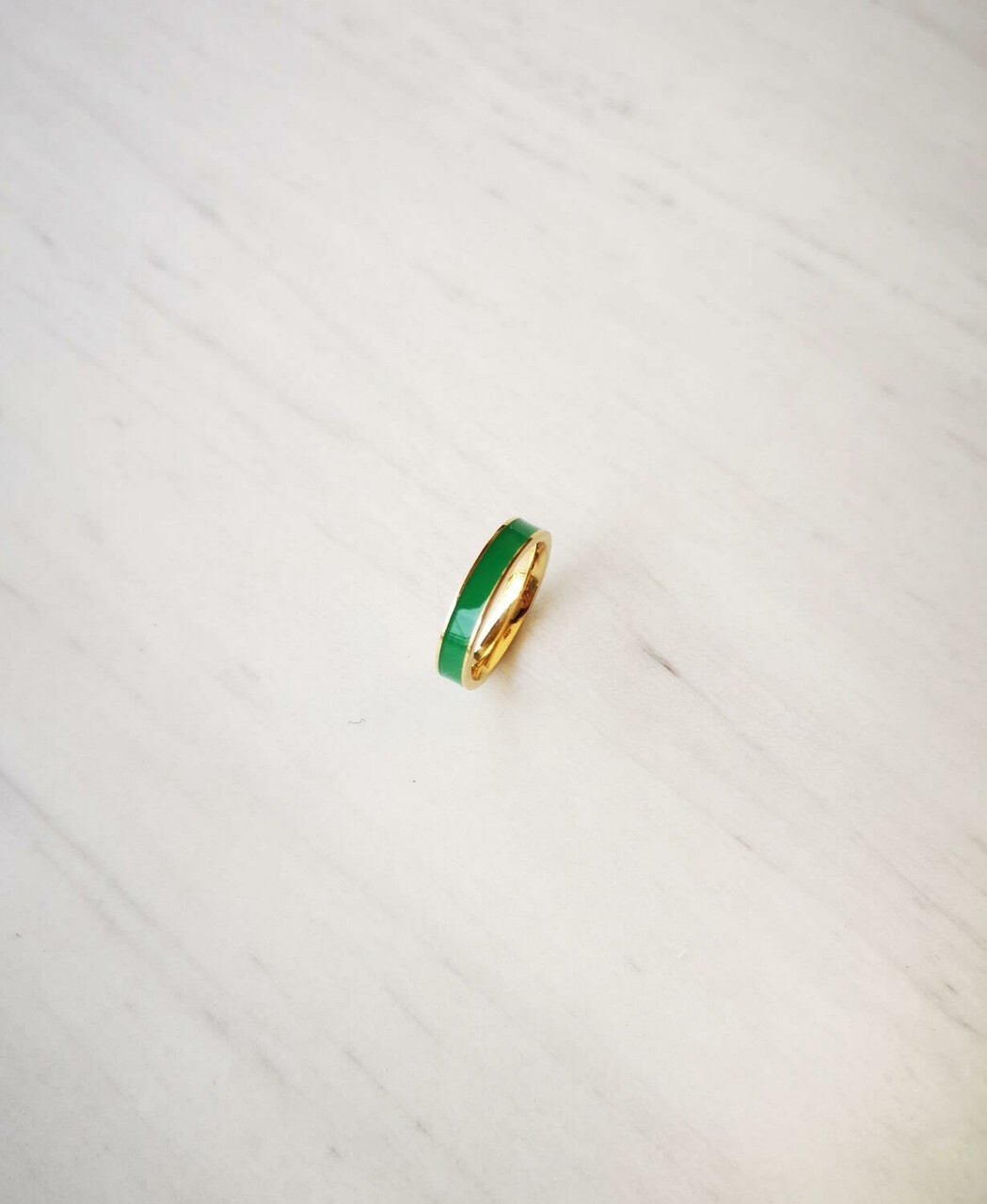 Enameled green ring